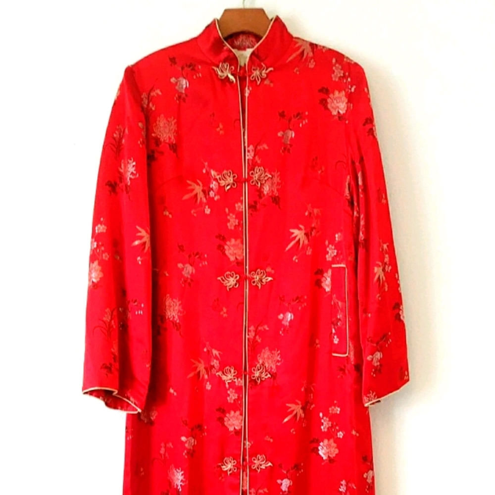 Vintage asian-inspired satin robe